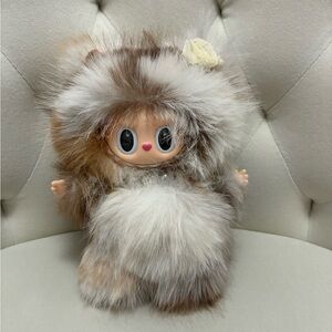 Beautiful labubu bear - New, high-quality custom